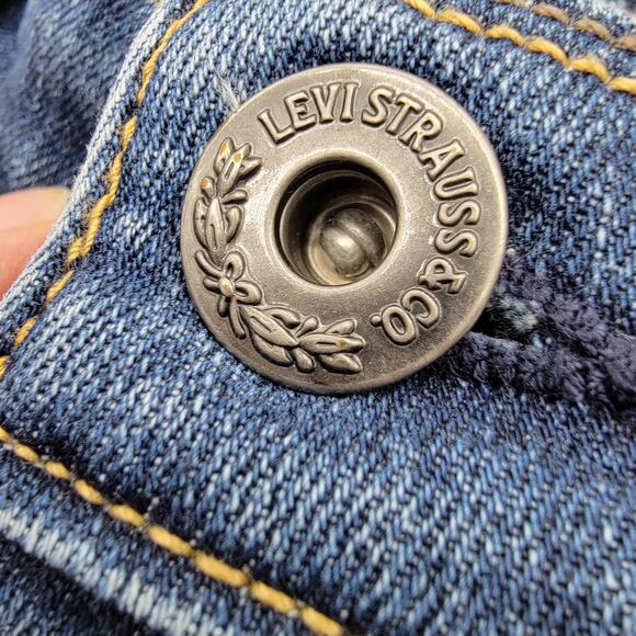 LEVI'S 222 Rare 2013 Midrise Skinny Leg "Flatters & Flaunts" Jeans - Size 8M - Picture 6 of 8